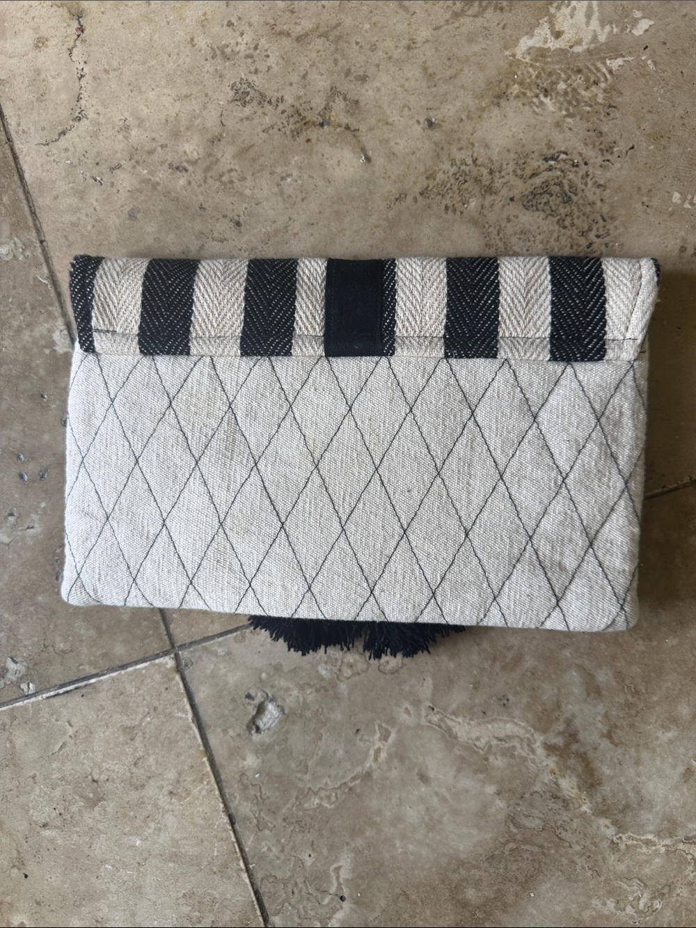 Woven envelope clutch ladies bag, NWOT black and cream with tassels - Picture 4 of 9